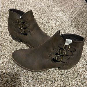 Ankle boots